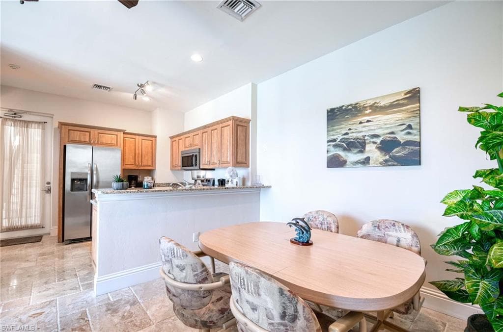 26 Dolphin Cir, Naples, FL 34113-14