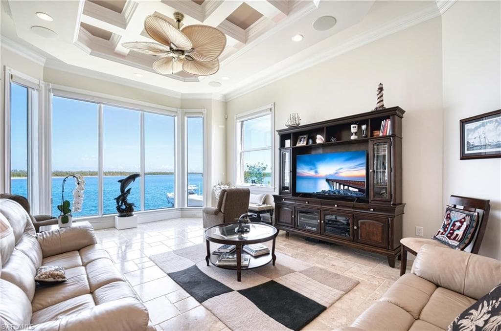 26 Dolphin Cir, Naples, FL 34113-24