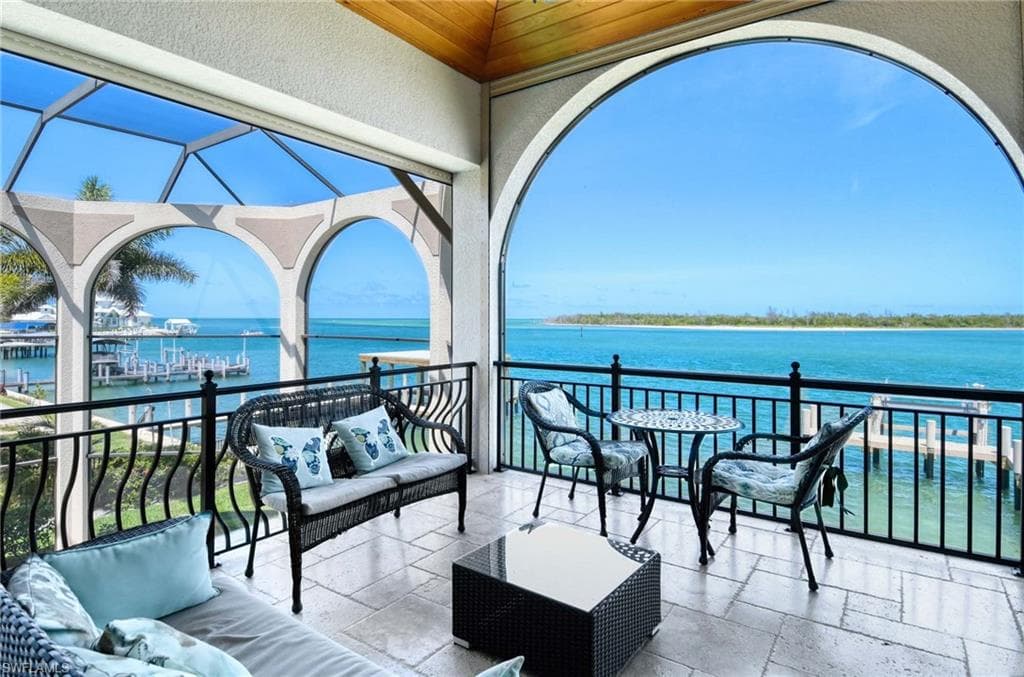 26 Dolphin Cir, Naples, FL 34113-31
