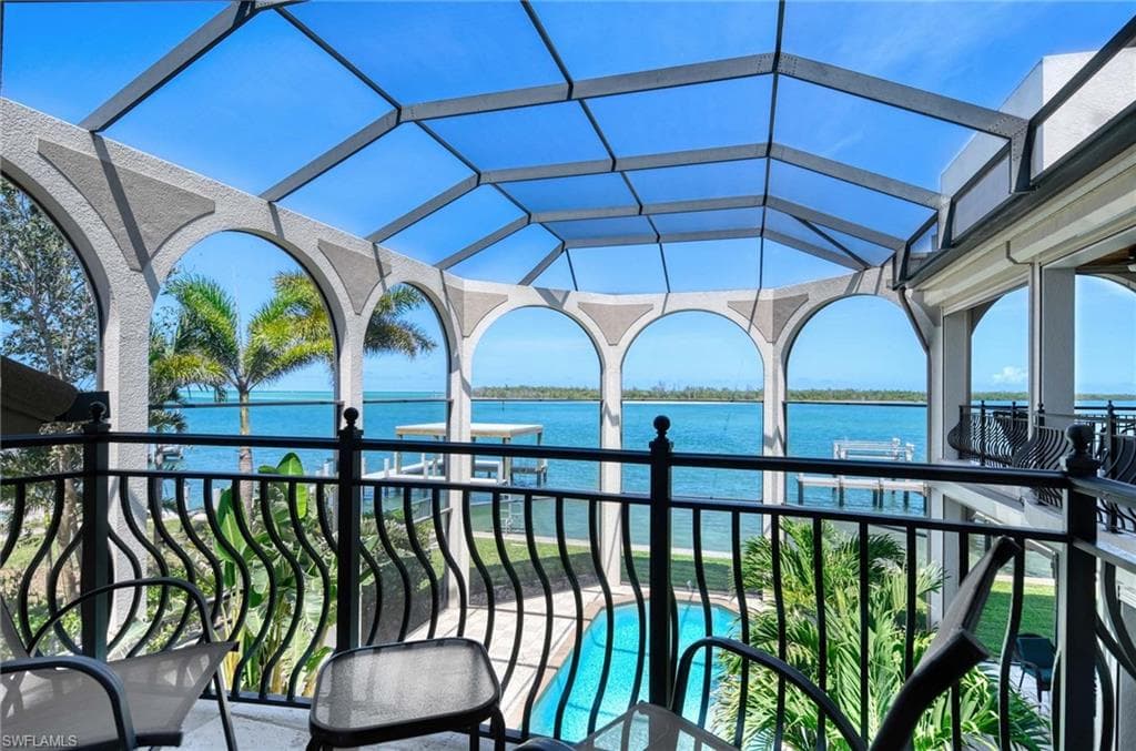 26 Dolphin Cir, Naples, FL 34113-36