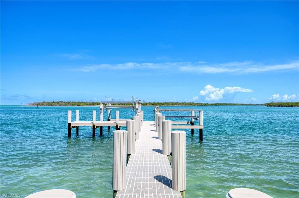 26 Dolphin Cir, Naples, FL 34113-47