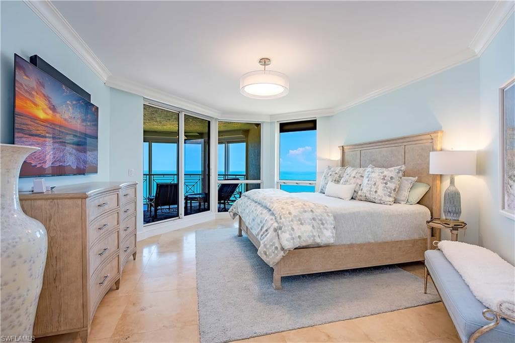 4021 Gulf Shore Blvd N 1704, Naples, FL 34103-8