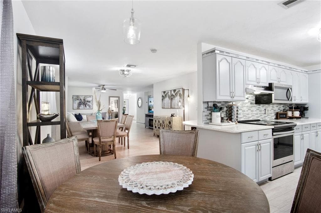 740 106th Ave N, Naples, FL 34108-14