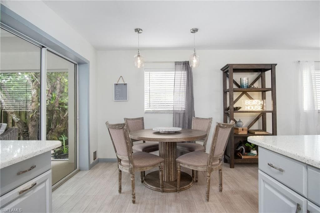 740 106th Ave N, Naples, FL 34108-15