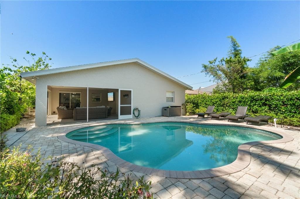 740 106th Ave N, Naples, FL 34108-33