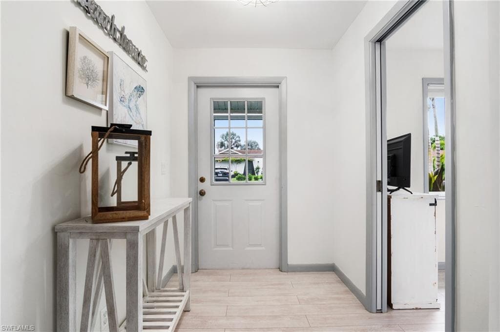 740 106th Ave N, Naples, FL 34108-4