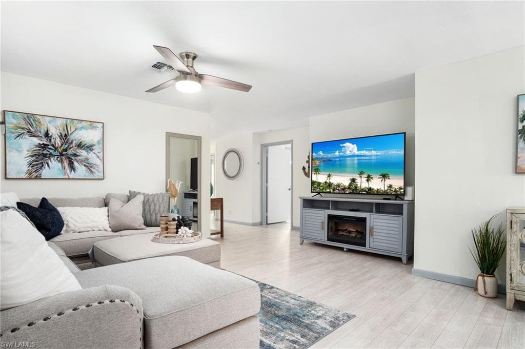 740 106th Ave N, Naples, FL 34108-6