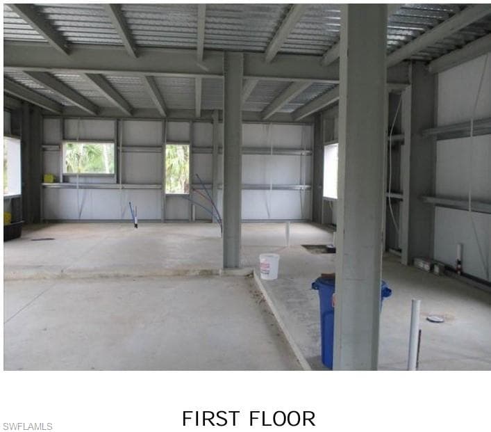 246 4th St SE, Naples, FL 34117-14