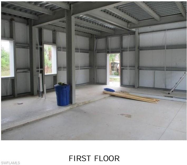 246 4th St SE, Naples, FL 34117-20
