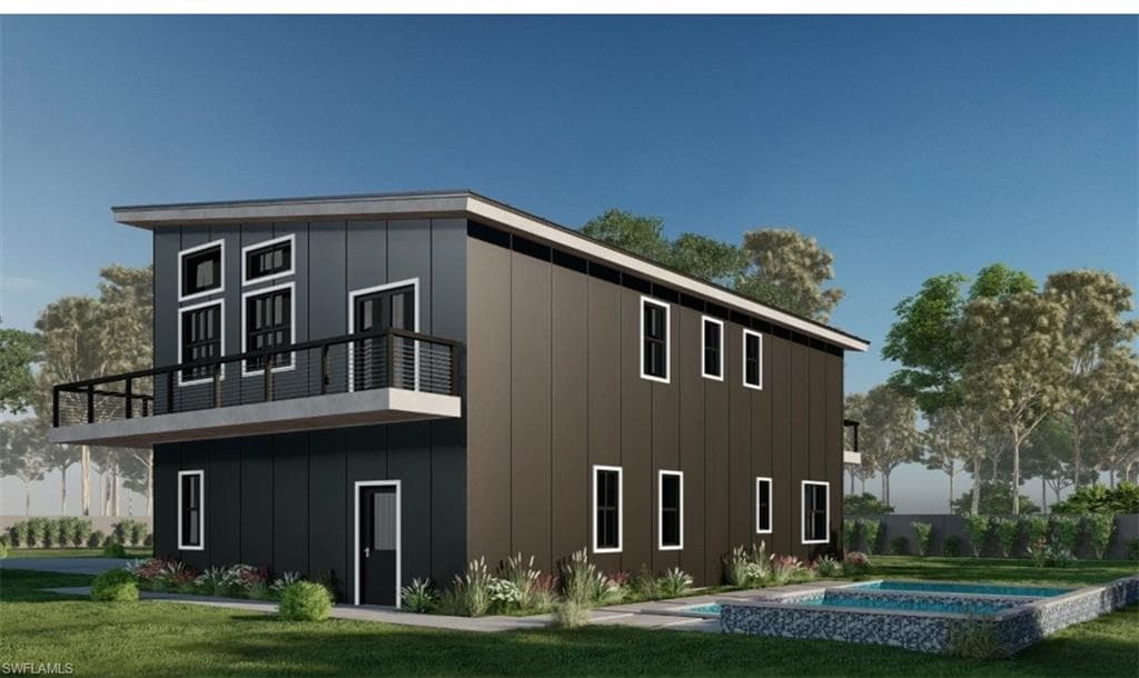 246 4th St SE, Naples, FL 34117-6