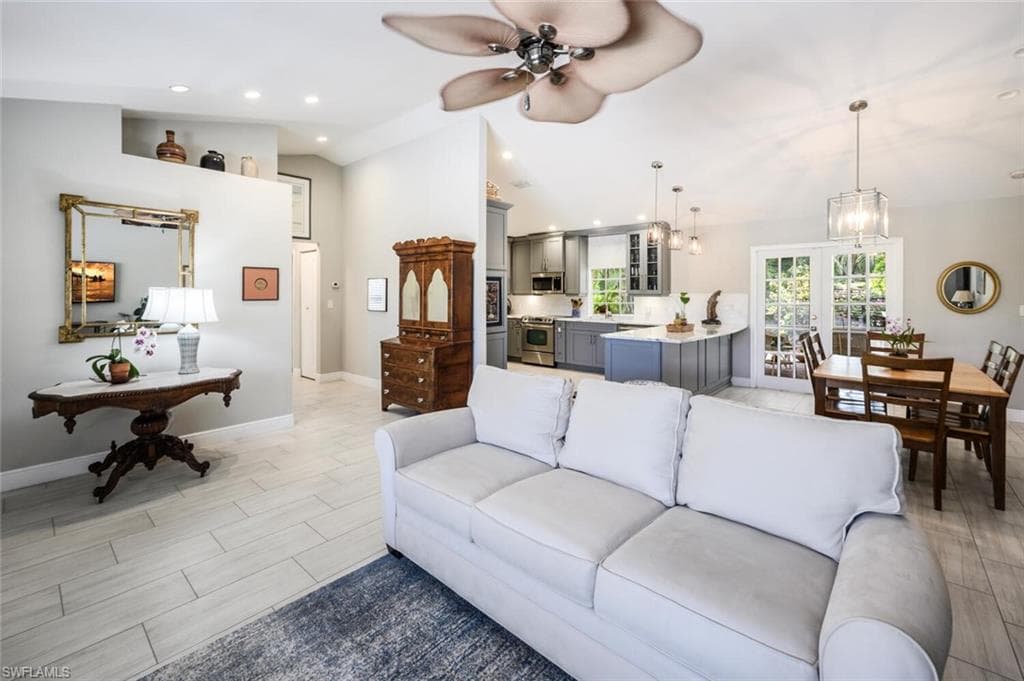 1794 Knights Ct, Naples, FL 34112-4