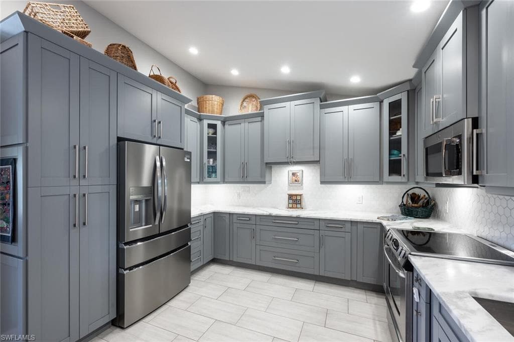 1794 Knights Ct, Naples, FL 34112-8