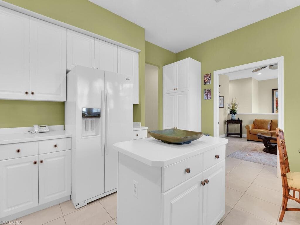 650 Vintage Reserve Cir 5c, Naples, FL 34119-10