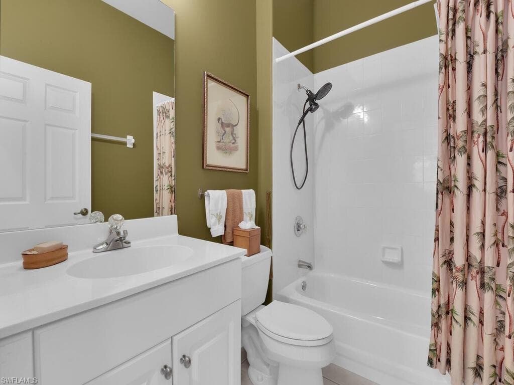 650 Vintage Reserve Cir 5c, Naples, FL 34119-16