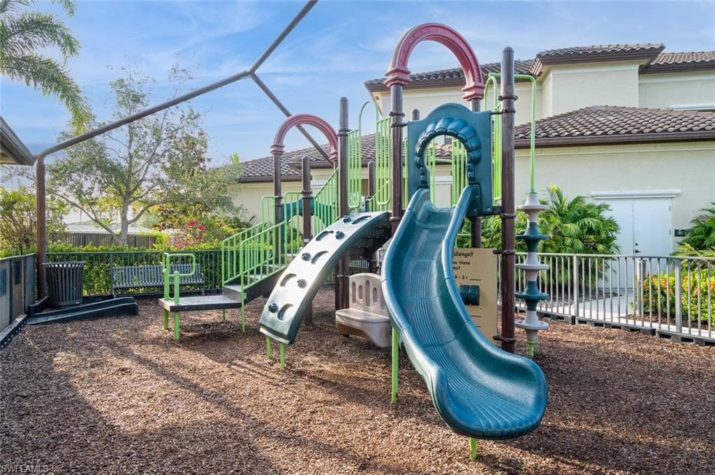 13651 Mandarin Cir, Naples, FL 34109-45