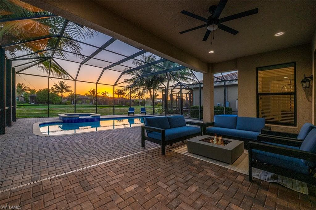 13651 Mandarin Cir, Naples, FL 34109-5