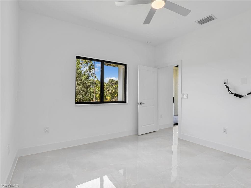 2933 20th St SW, Lehigh Acres, FL 33976-11