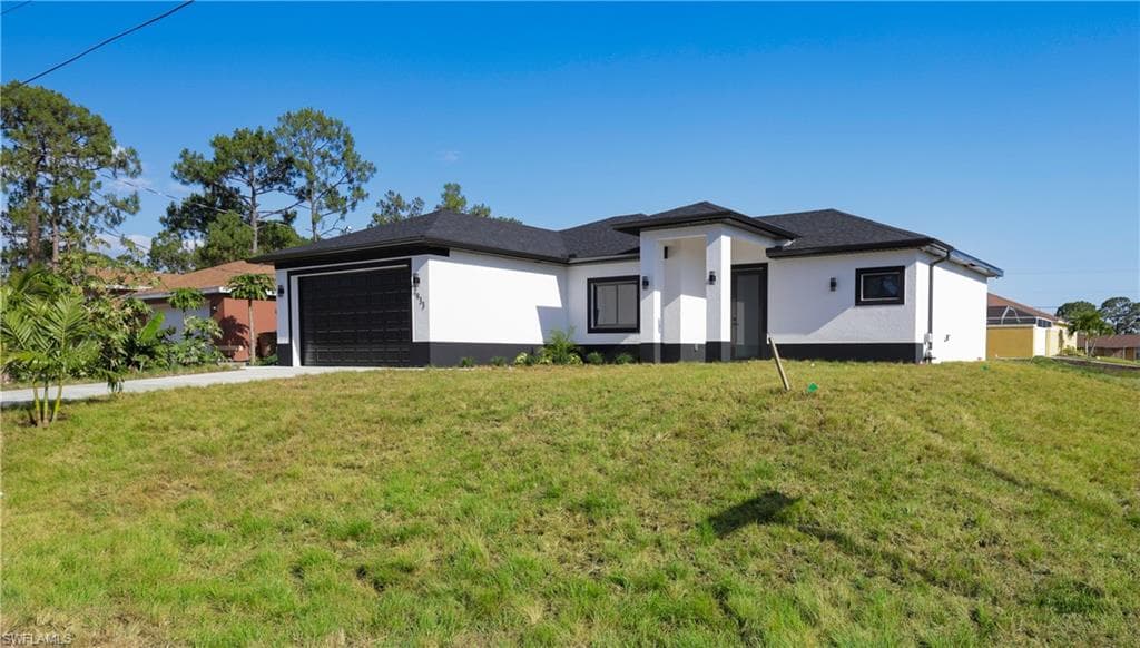 2933 20th St SW, Lehigh Acres, FL 33976-3