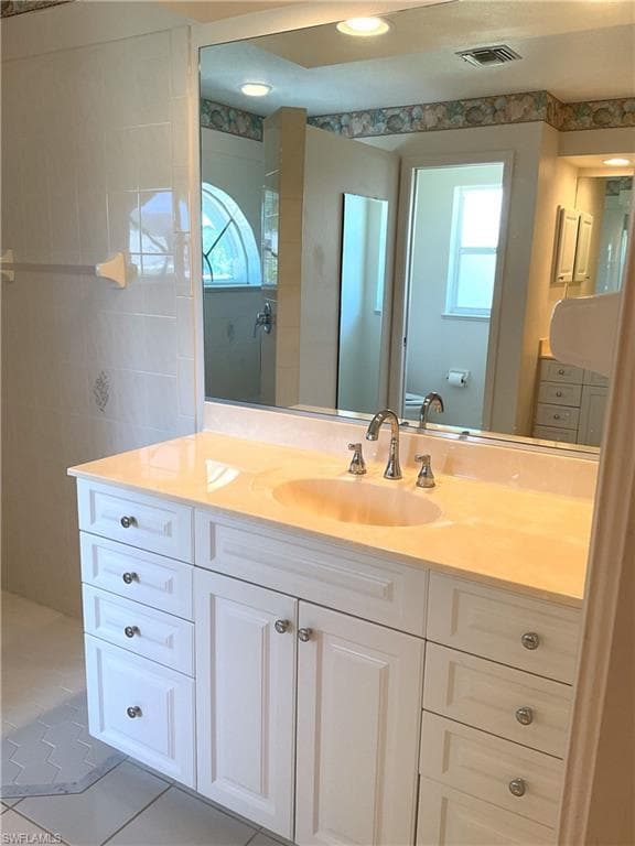 86 Pinehurst Pl, Rotonda West, FL 33947-29