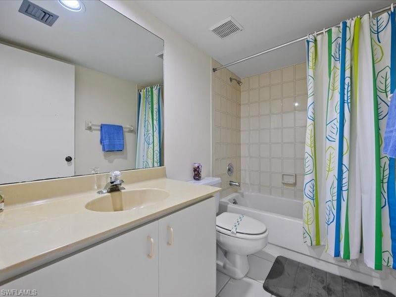 897 Collier Ct 4-705, Marco Island, FL 34145-26