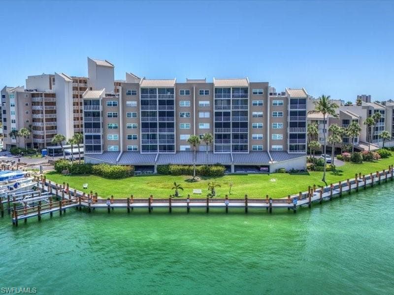 897 Collier Ct 4-705, Marco Island, FL 34145-32