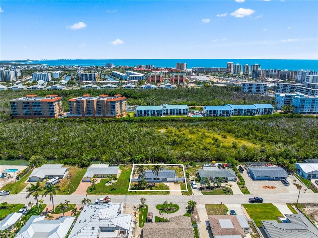 32 Fairview Blvd, Fort Myers Beach, FL 33931-21