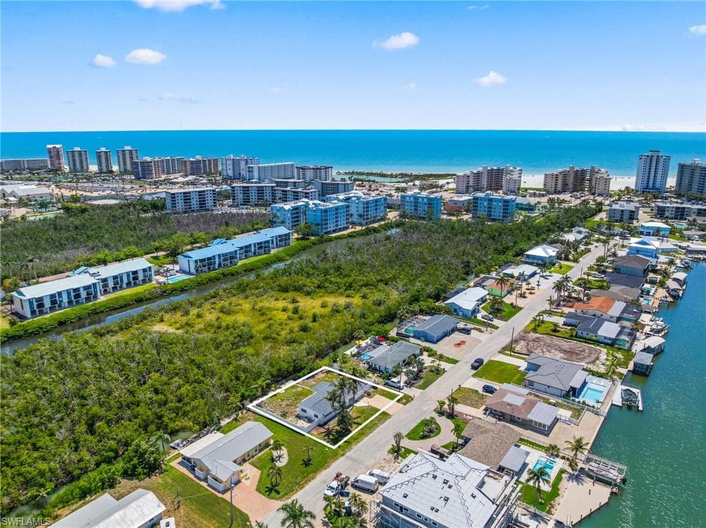 32 Fairview Blvd, Fort Myers Beach, FL 33931-22