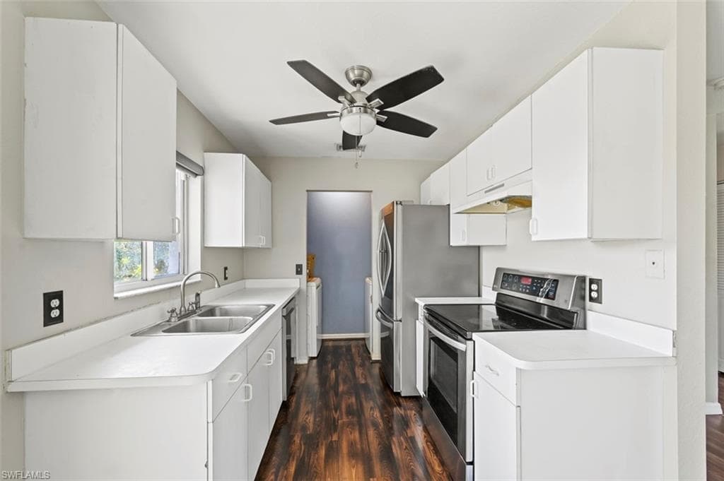 4480 20th St NE, Naples, FL 34120-8