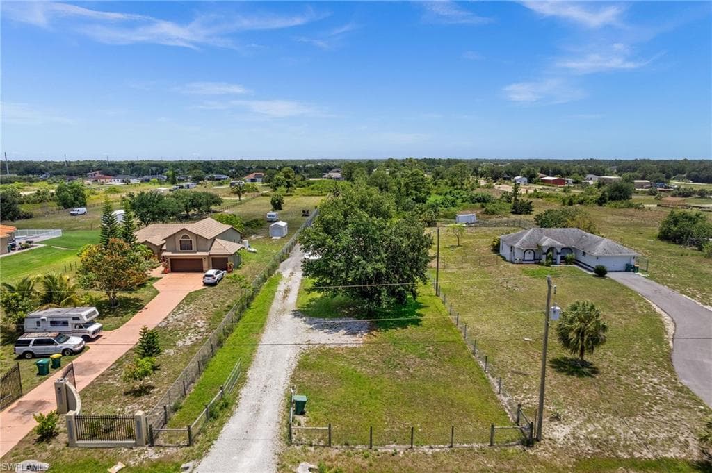 4480 20th St NE, Naples, FL 34120-17