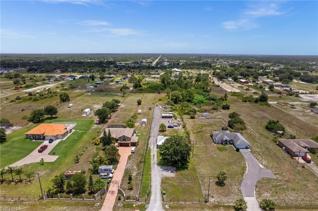 4480 20th St NE, Naples, FL 34120-19