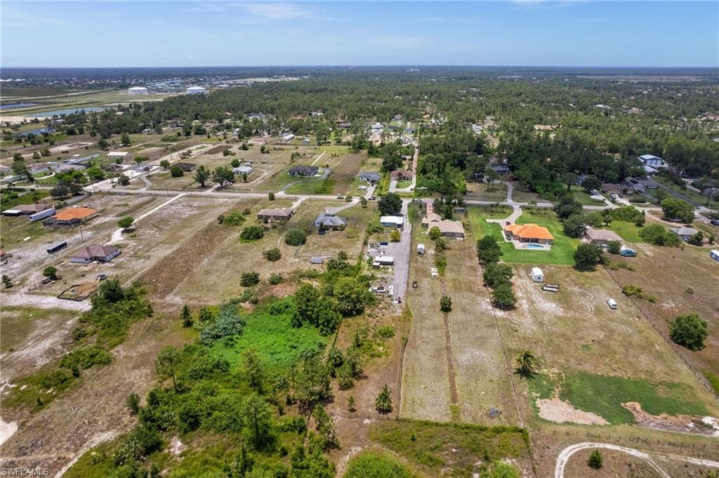4480 20th St NE, Naples, FL 34120-21