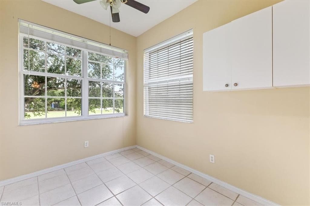 2005 Crestview Way 18b, Naples, FL 34119-8