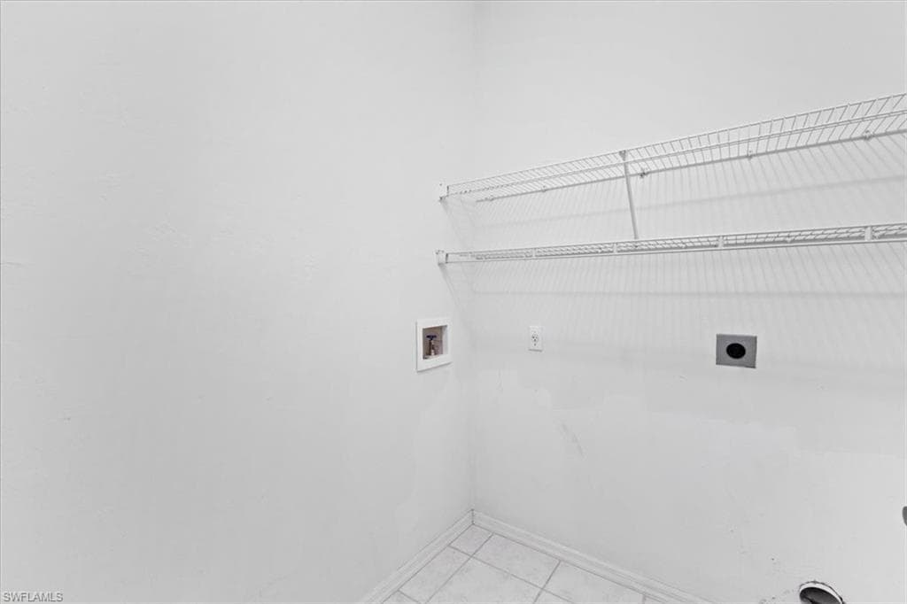 2005 Crestview Way 18b, Naples, FL 34119-20