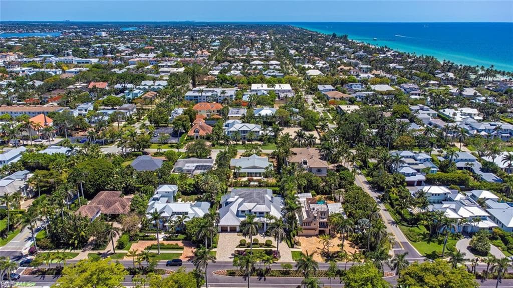 234 Central Ave, Naples, FL 34102-26