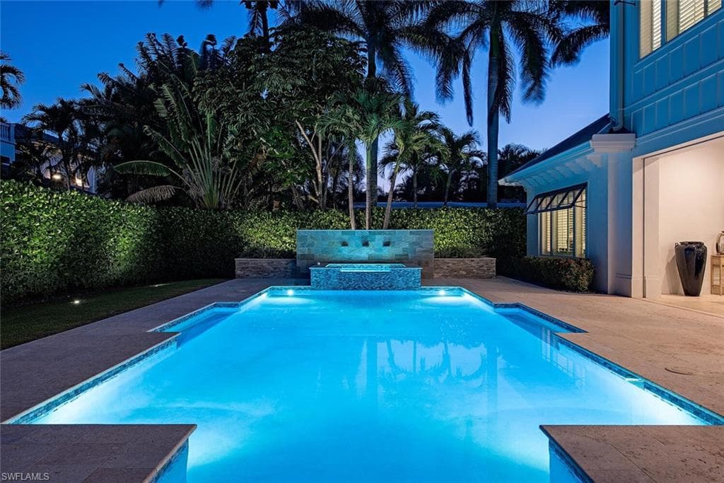 234 Central Ave, Naples, FL 34102-34