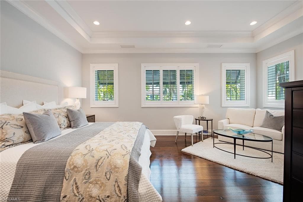 234 Central Ave, Naples, FL 34102-8
