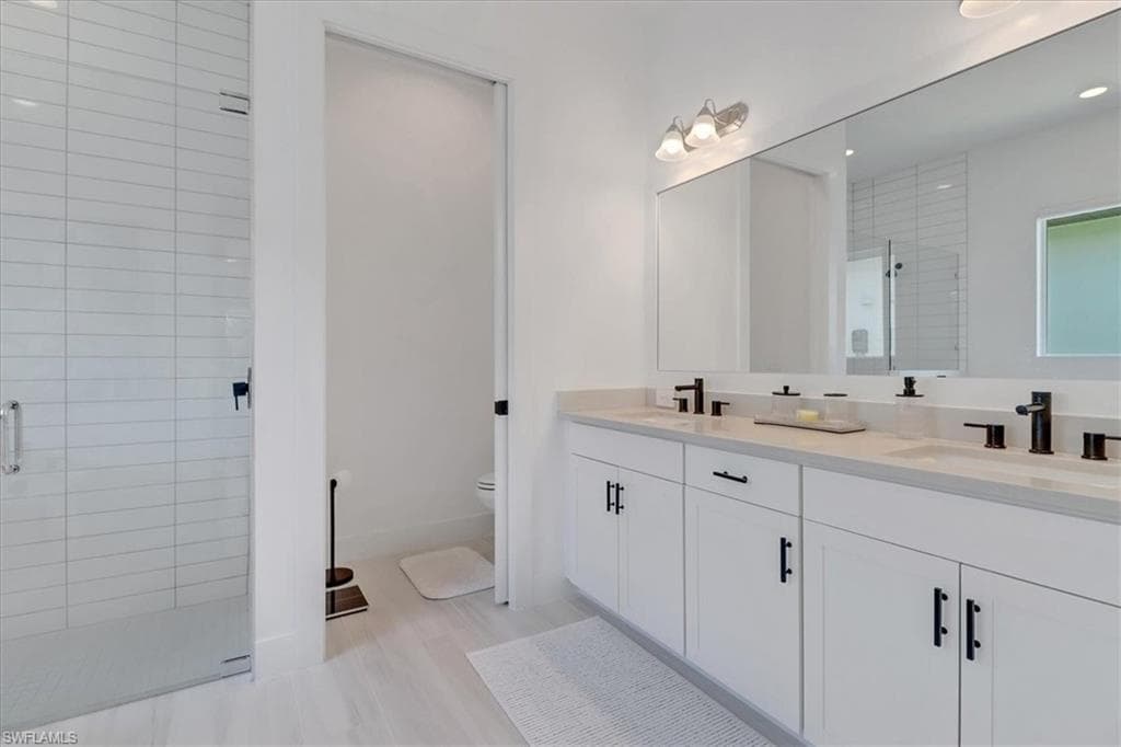 3652 Sapphire Cove Cir, Naples, FL 34114-18