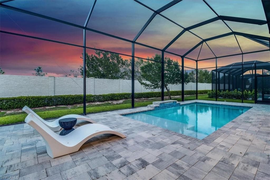 3652 Sapphire Cove Cir, Naples, FL 34114-36