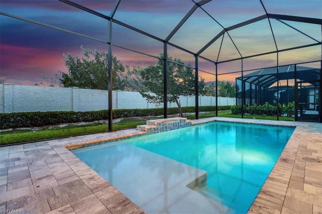 3652 Sapphire Cove Cir, Naples, FL 34114-38