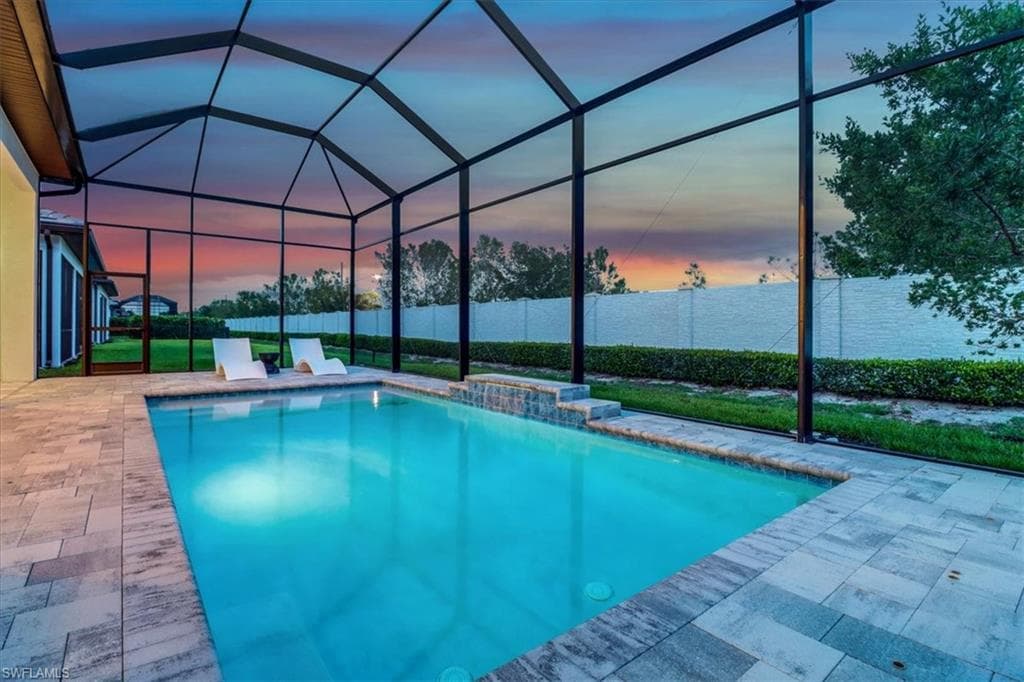 3652 Sapphire Cove Cir, Naples, FL 34114-39