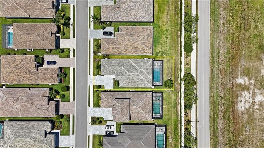 3652 Sapphire Cove Cir, Naples, FL 34114-43
