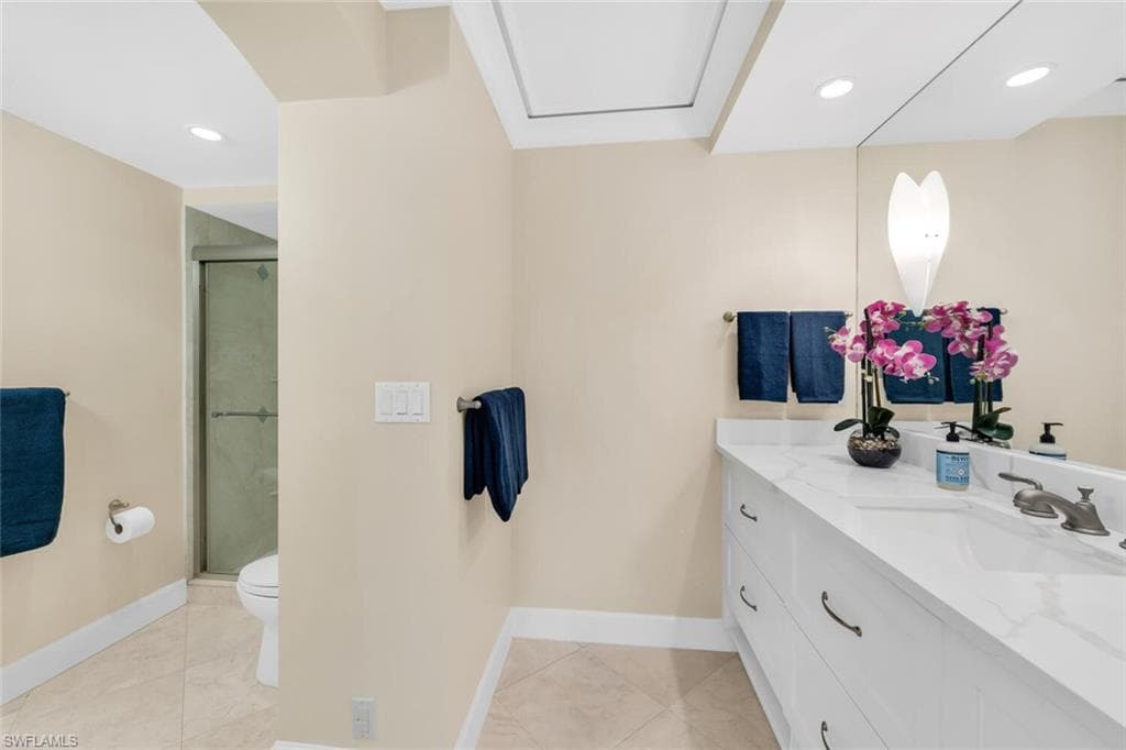 3003 Gulf Shore Blvd N 403, Naples, FL 34103-14