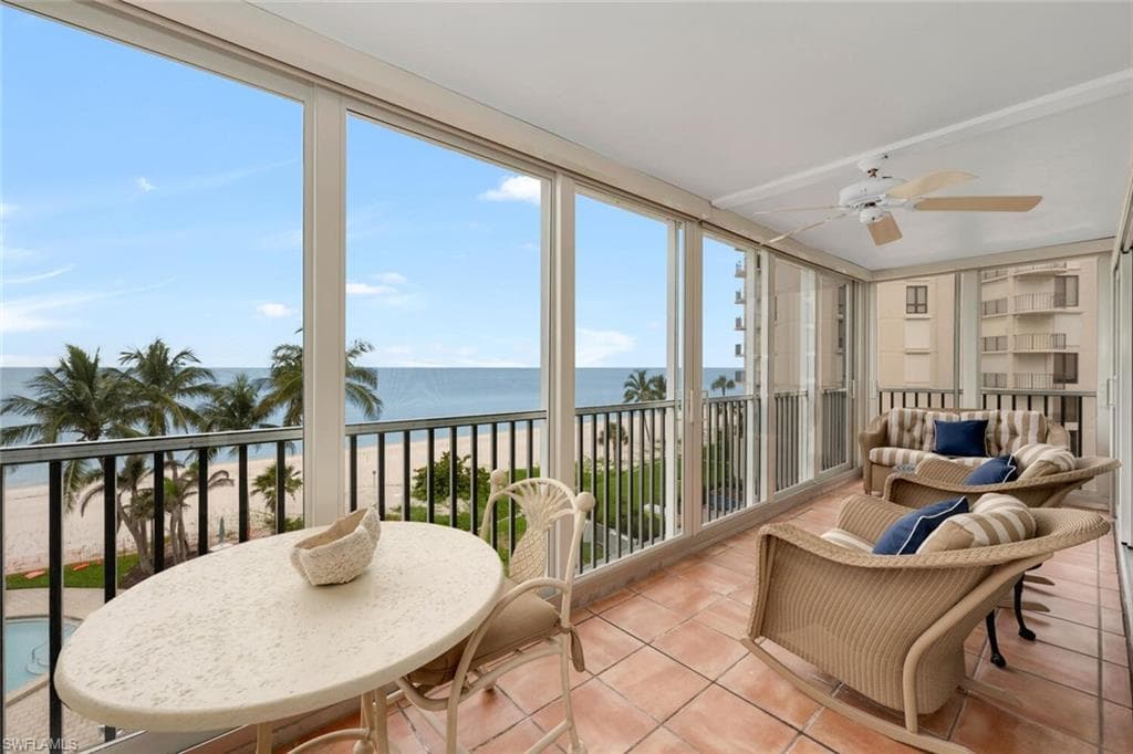 3003 Gulf Shore Blvd N 403, Naples, FL 34103-18