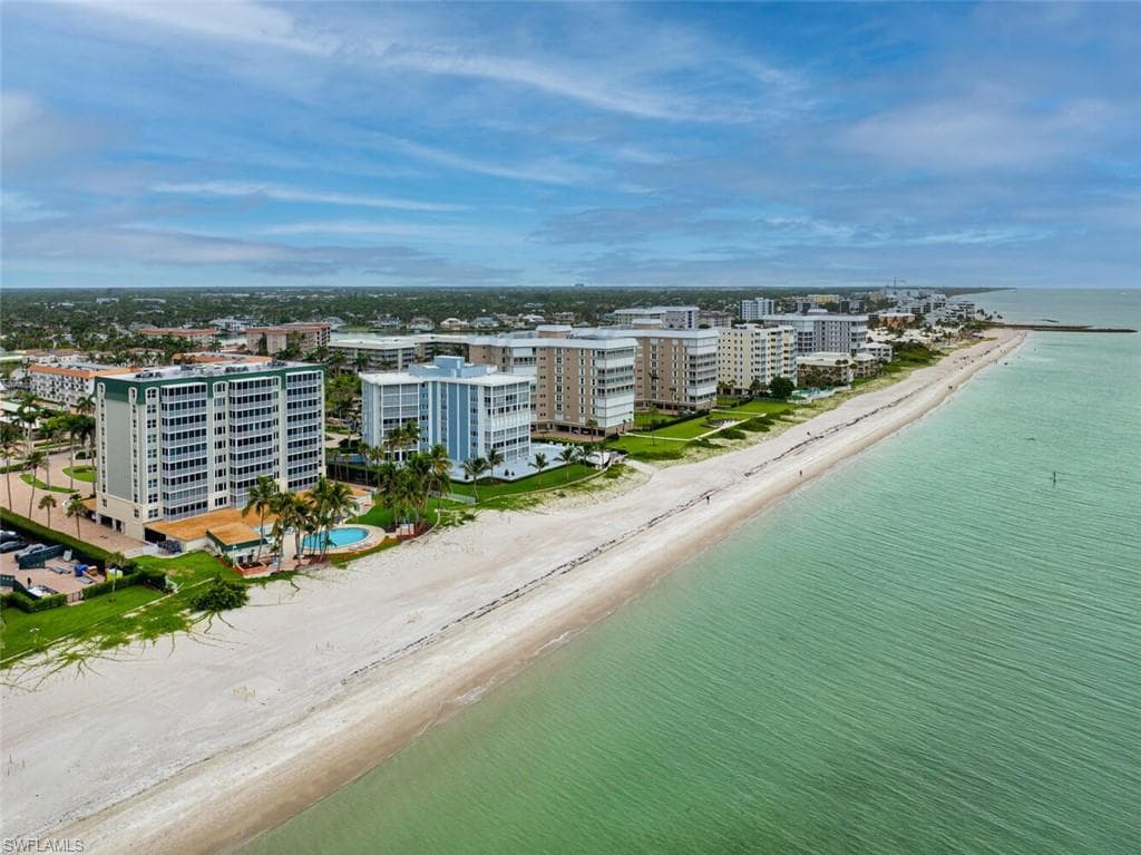 3003 Gulf Shore Blvd N 403, Naples, FL 34103-4