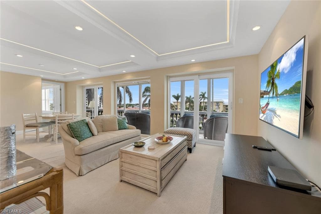 3003 Gulf Shore Blvd N 404, Naples, FL 34103-7