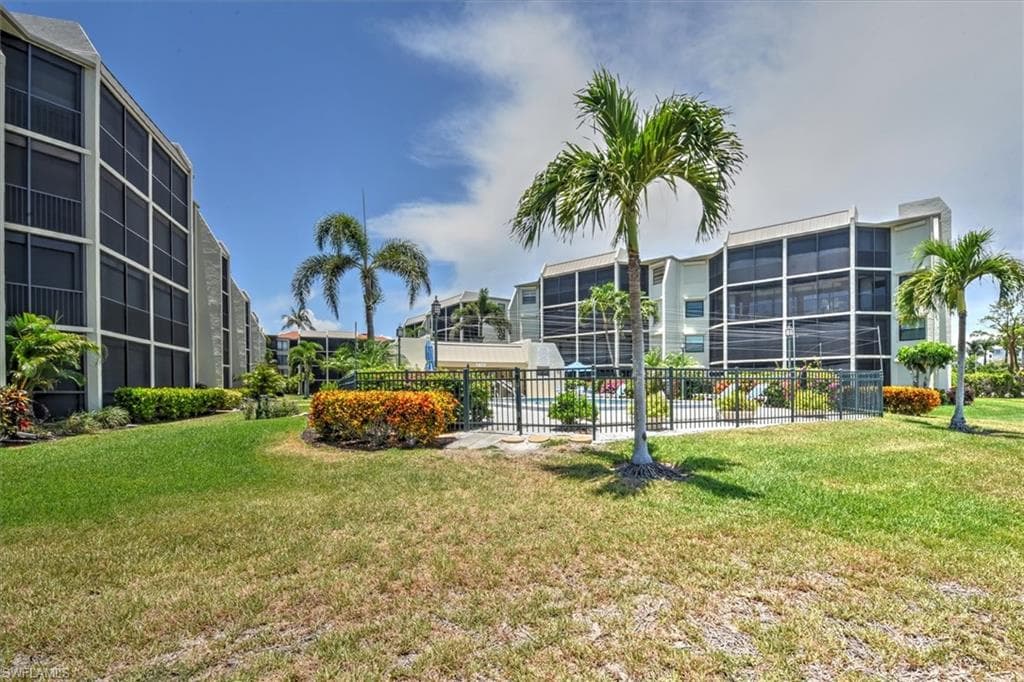 929 Collier Ct B401, Marco Island, FL 34145-23