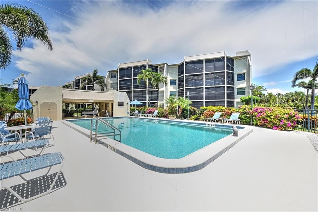 929 Collier Ct B401, Marco Island, FL 34145-2