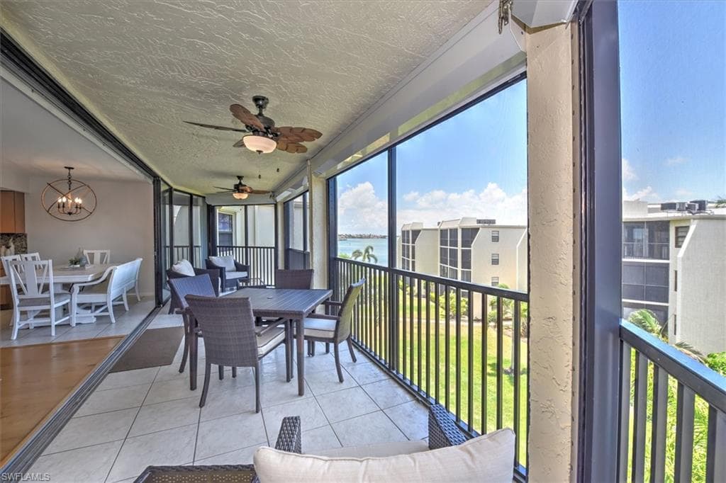 929 Collier Ct B401, Marco Island, FL 34145-7