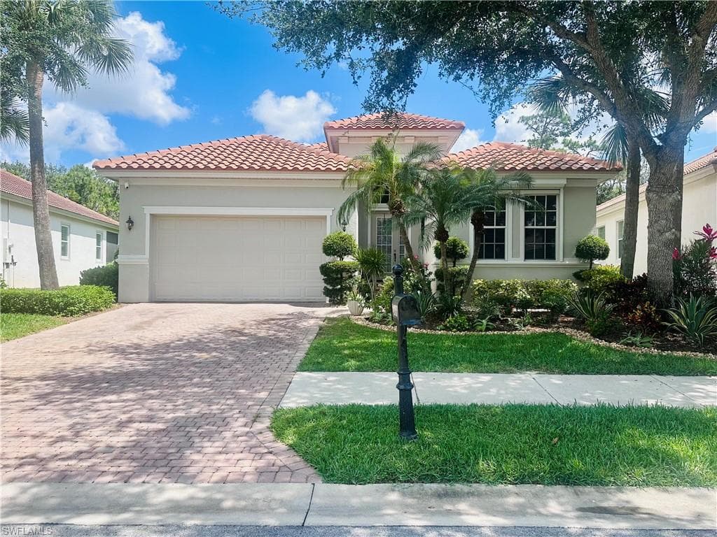 5489 Whispering Willow Way, Fort Myers, FL 33908-1
