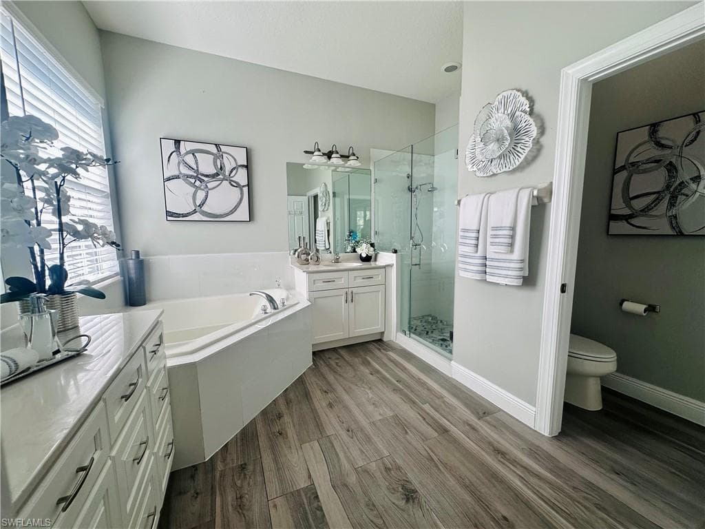 5489 Whispering Willow Way, Fort Myers, FL 33908-20